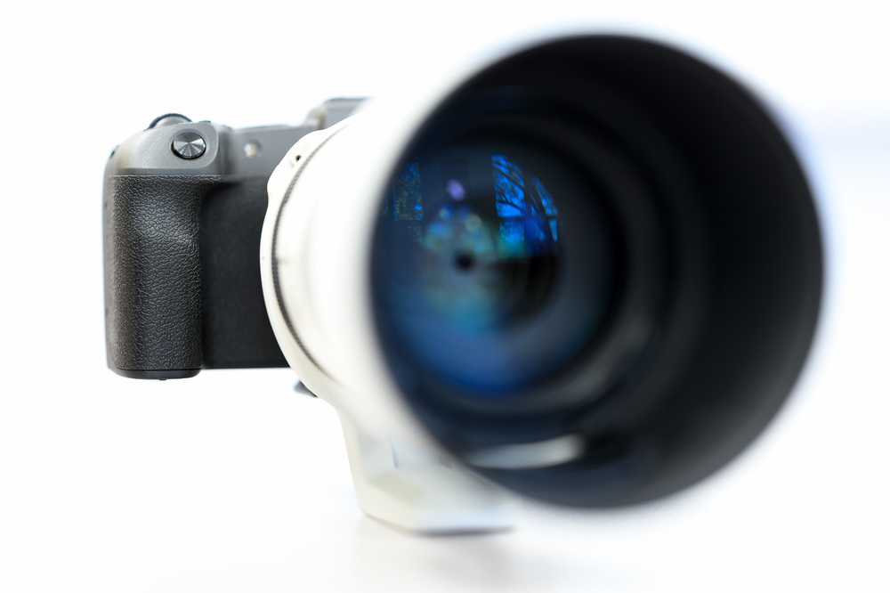 Closeup of Canon 70-200mm lens